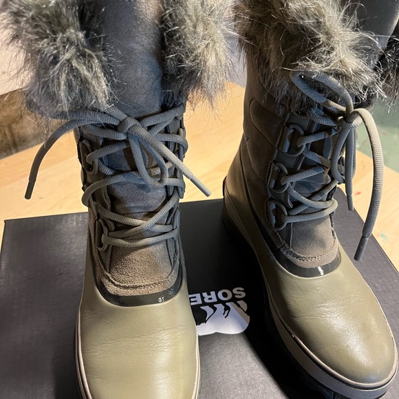 Like NEW SOREL Joan Of Arctic Next Faux Fur Waterproof Snow Boot In Sage - Picture 3 of 9